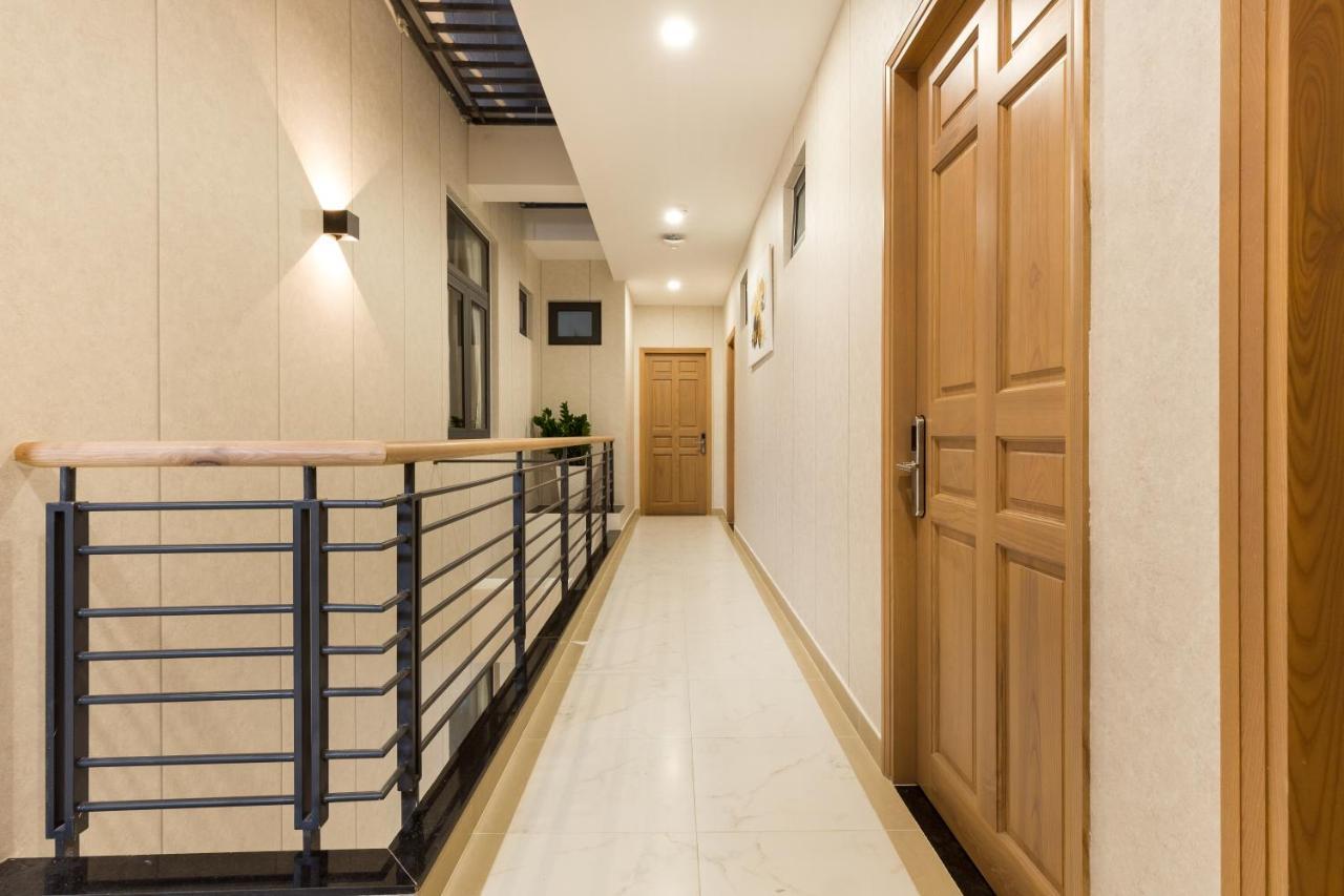 Yours Studio Airport Hotel