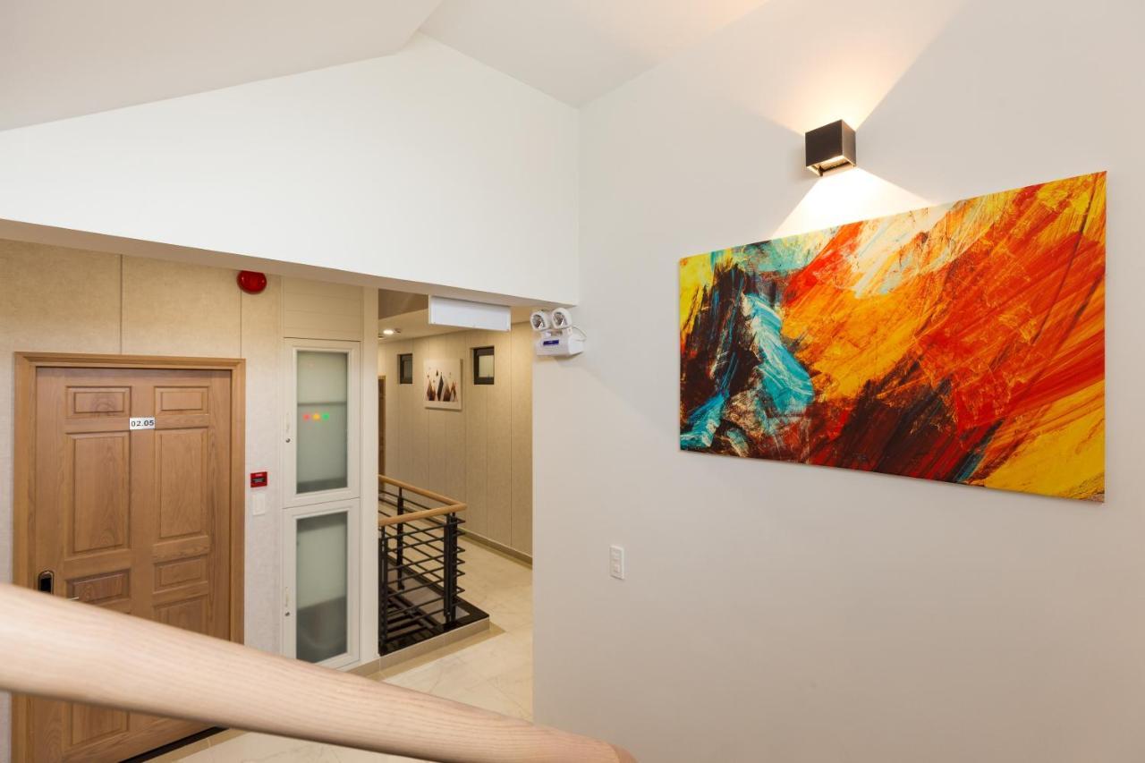 Yours Studio Airport Hotel