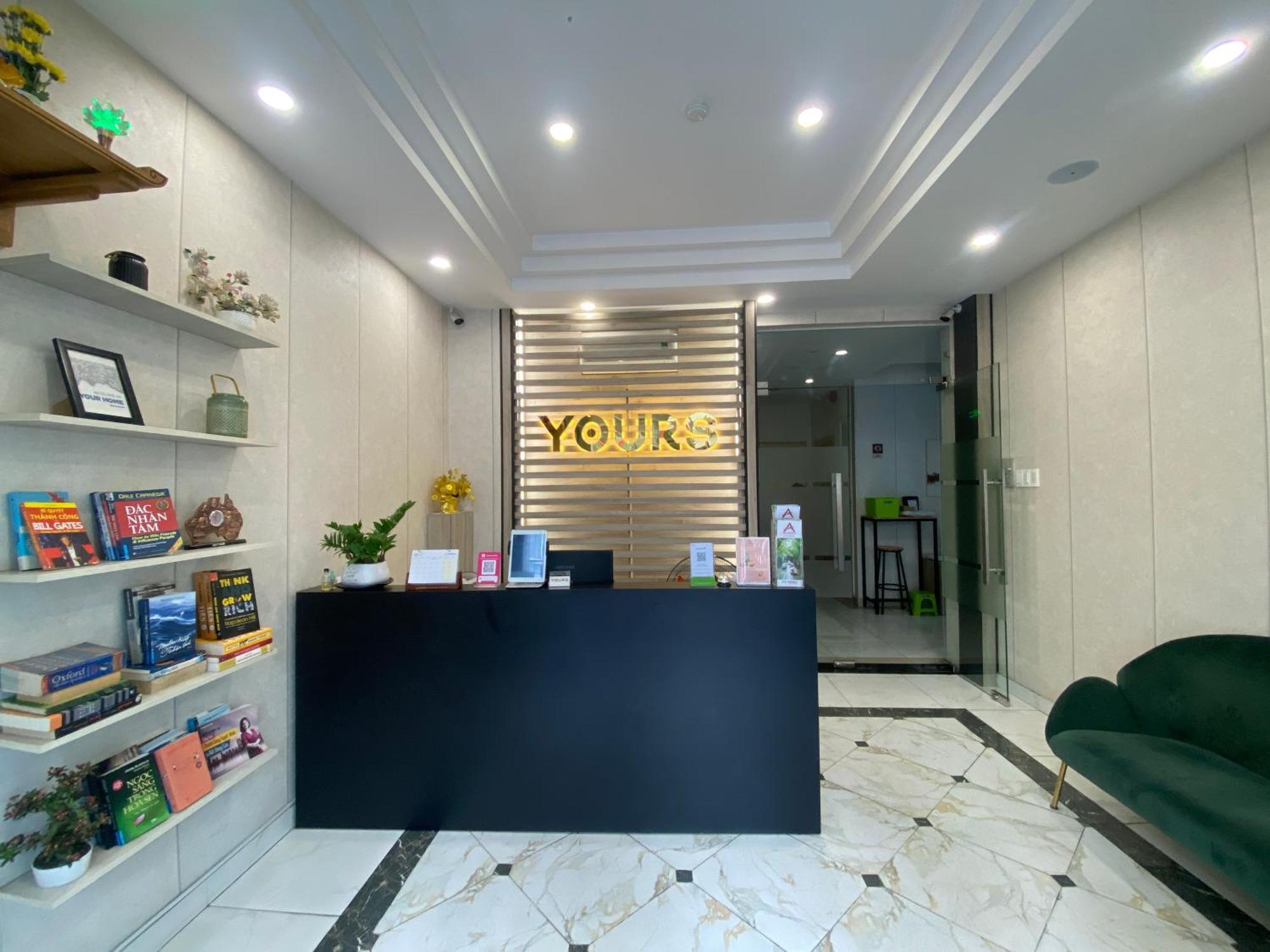 Yours Studio Airport Hotel *