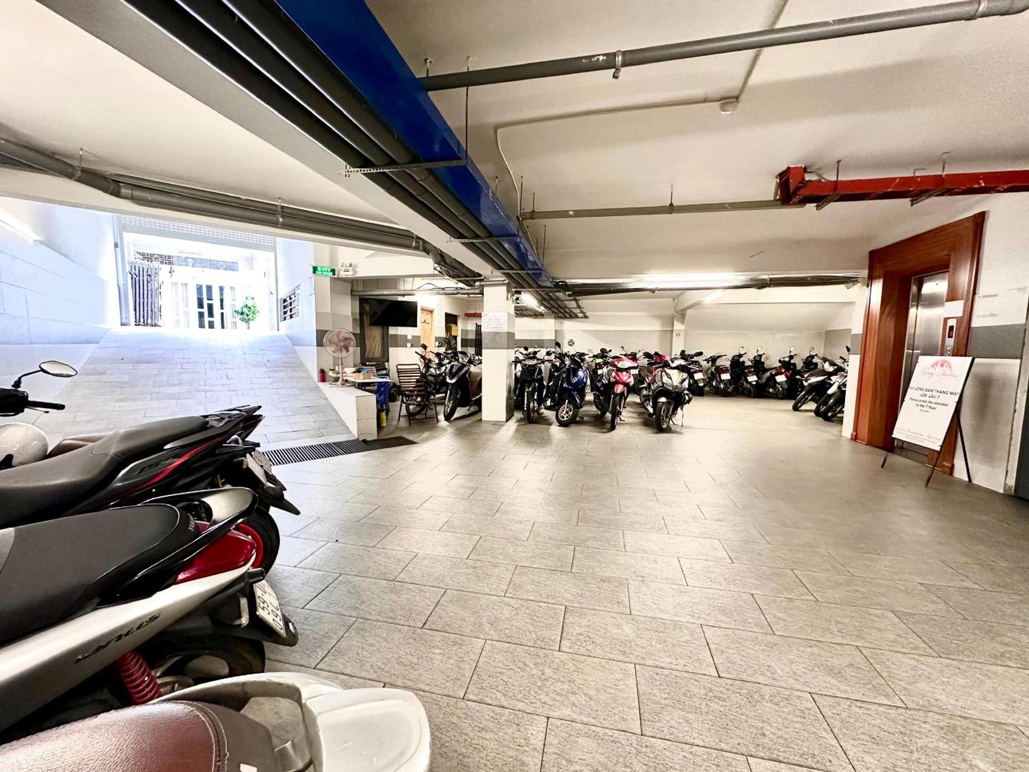 Yours Studio Airport Ho Chi Minh City